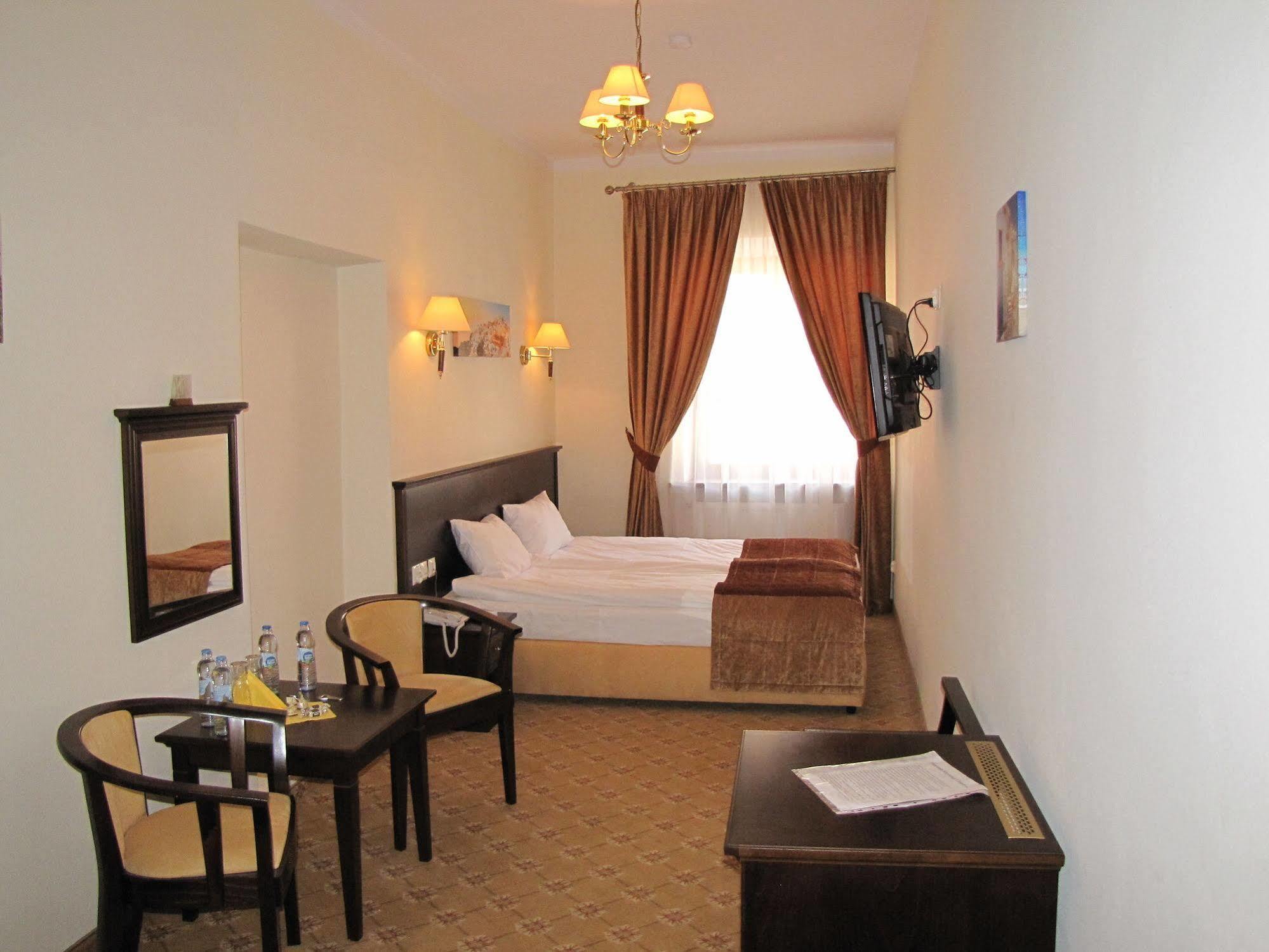 Bed and Breakfast Rezydencja Cleopatra Lublin Exterior foto